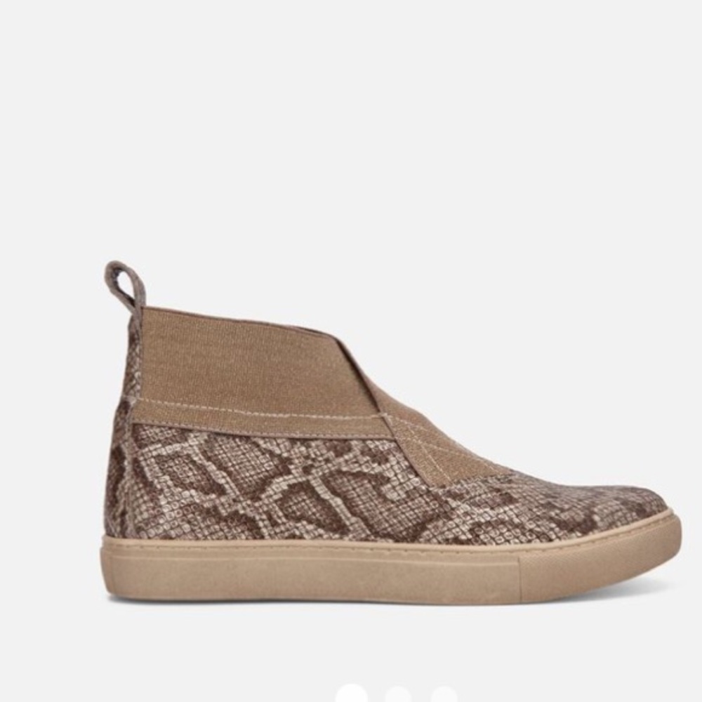 Kenneth Cole | Gentle Souls Rory Elastic Mid - Picture 3 of 4
